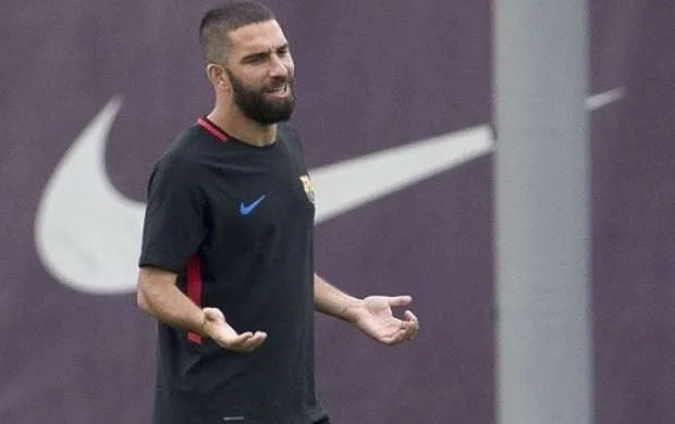 "Barselona"nın çalışdırıcısı Ardayla bağlı son qərarını açıqladı 
