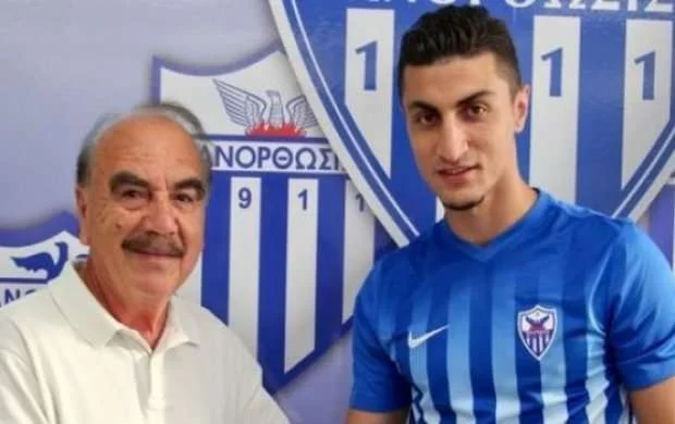 Araz Abdullayev Kipr çempionatında debüt etdi 