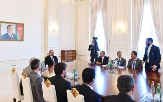 İlham Əliyev Rəşad Sadıqova: "Sən hələ çox oynamalısan" - VİDEO 