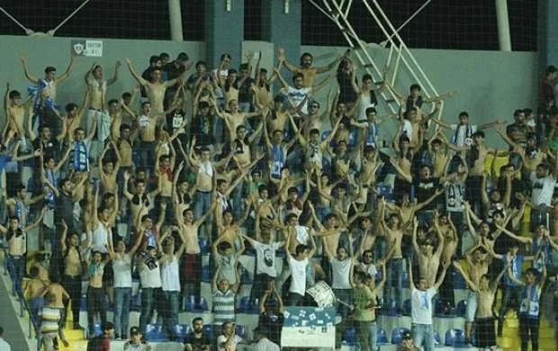 "Qarabağ"ı azarkeşləri, "Neftçi"ni futbolçuları ziyana saldı 