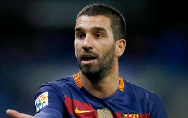 İngiltərədə Arda Turan zirvəsi: hansı kluba gedir? 