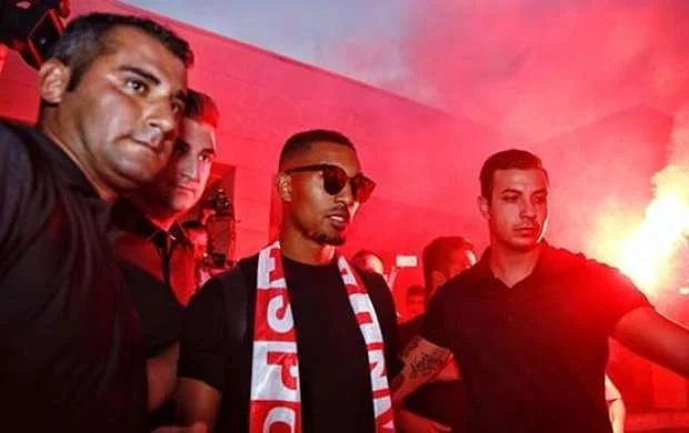 Daha bir ulduz futbolçu Türkiyə klubunda 