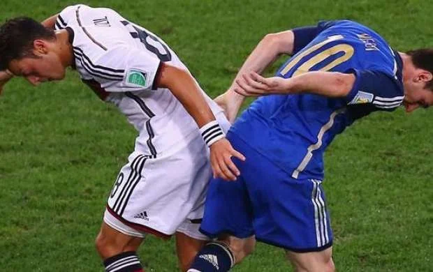 Messi türk ulduzun "Barselona"ya transferinə qadağa qoydu 