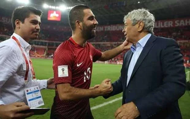 "Bu ölkə üçün canımız fəda" - Arda Turan 