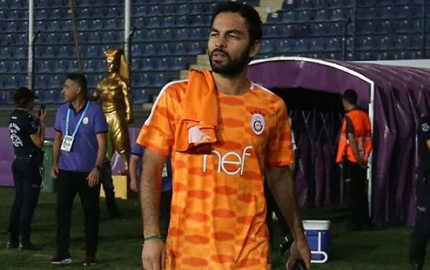 Ulduz futbolçu "Qalatasaray"dan gedir 