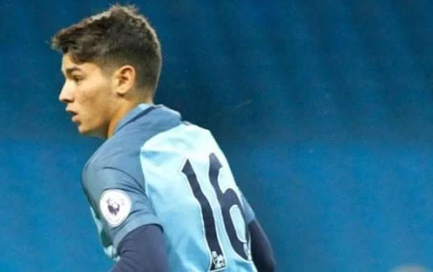 "Real" 18 yaşlı ulduz üçün sərvət ödəyəcək 