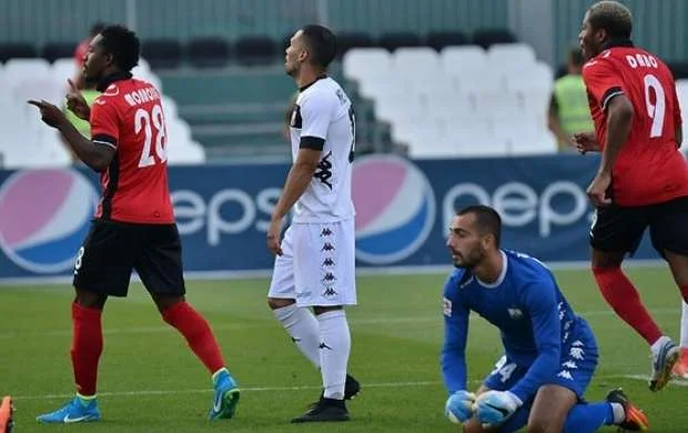 "Neftçi" Qəbələdən də boynubükük dönür 