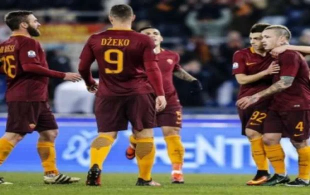 "Roma" 5 hücumçuyla gəlir! 