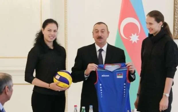 Prezident milli komandanı qəbul etdi - FOTOLAR 