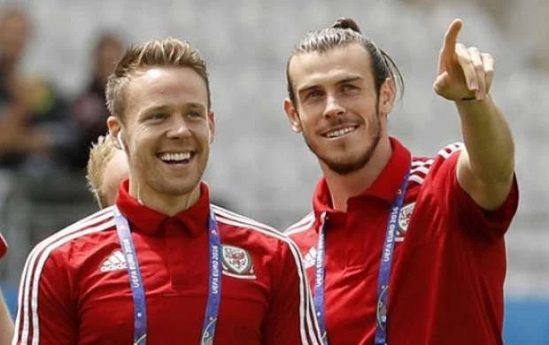 3 milyonluq futbolçudan 101 milyonluq ulduza şok 