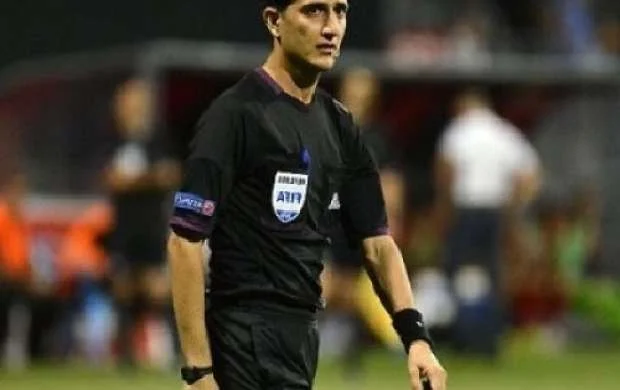 Əliyar Ağayev erməni futbolçunu cəzalandırdı 