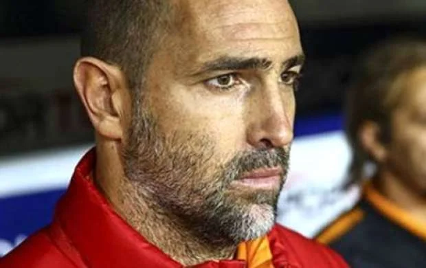 "Qalatasaray"da derbi qadağası: saqqalınızı qırxın 