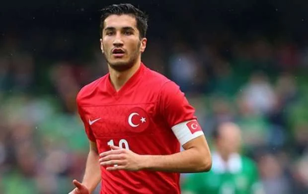 Türk ulduz milli karyerasını bitirdi 