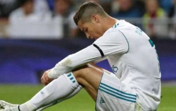 Ronaldo karyerasının şokunu yaşayır 