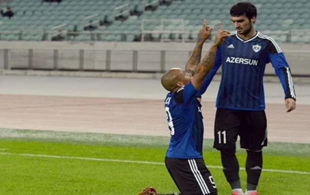 "Qarabağ" 10 nəfərlə qələbə qazandı 