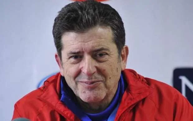 "Rəvan"ın sabiq baş məşqçisinə ağır itki üz verib 
