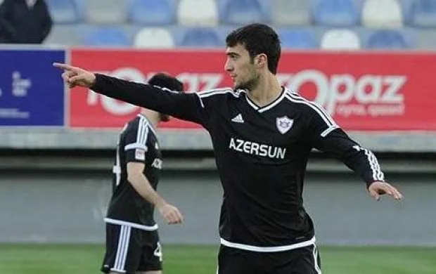 Mahir Mədətov: "Atam deyəsən, mənim yerimə futbol oynayır" 