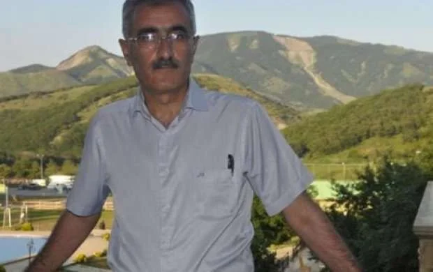 Oynamağa görə də, oynamamağa görə də cəza… 