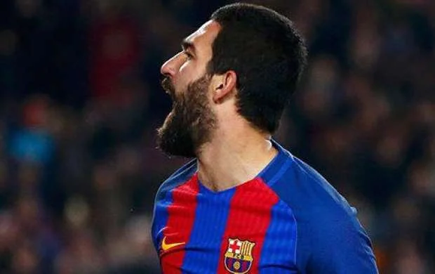 Arda Turan Türkiyədə görün hansı kluba keçir 