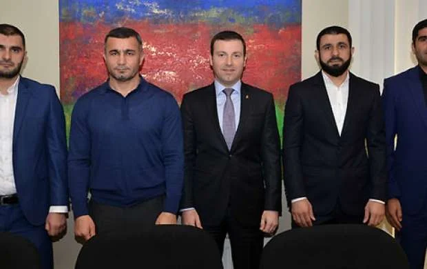 Rəşad Sadıqov iki yığmanın baş məşqçisi oldu - SİYAHI 