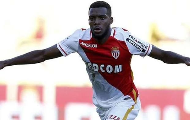 4 milyonluq futbolçunu 90 milyona transfer edirlər 