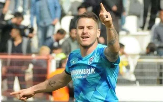 3 Super Liqa klubu millimizin üzvünü transfer etmək istəyir 