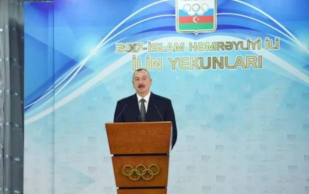 Prezident bir qrup idmançıya ev verdi (YENİLƏNİB/FOTO) 