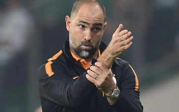 "Qalatasaray"dan şok qərarlar: Tudor qovuldu, erkən seçki... 