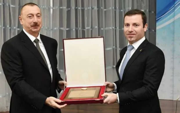 “Əməkdar artist” haqqında lətifə 