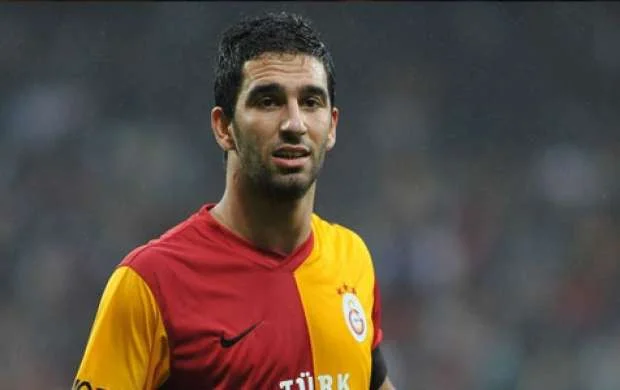 Arda Turan: "Qalatasaray"dan başqa klubda oynamaram" 