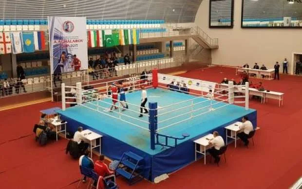 Yeniyetmə boksçuların mübarizəsi başlayır 