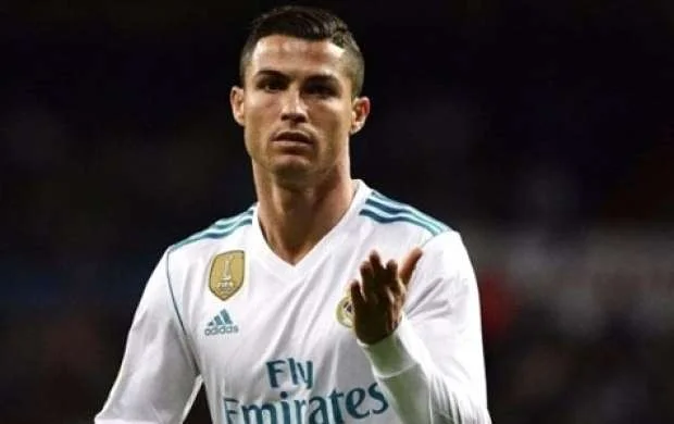 Ronaldoya daha bir şok: 66 futbolçu arasında sonuncu oldu 