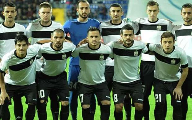 “Neftçi” bu futbolçuları Antalyaya apardı (SİYAHI) 