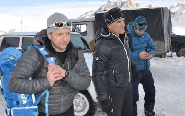 Avstriyalı mütəxəssislər itkin alpinistlərin axtarışlarını dayandırdı 