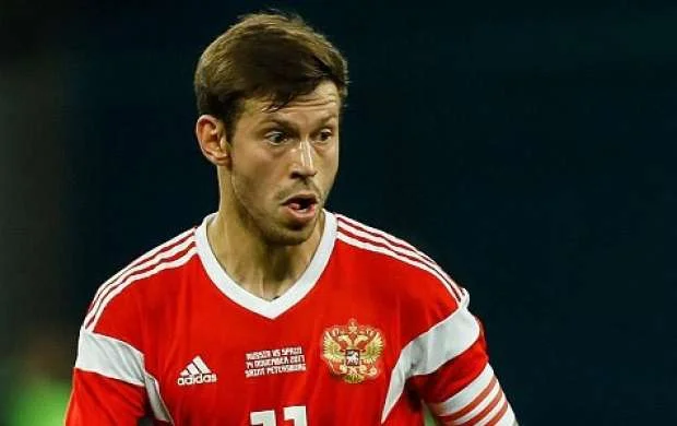 Rus futbolçu alman klubunun hədəfində 