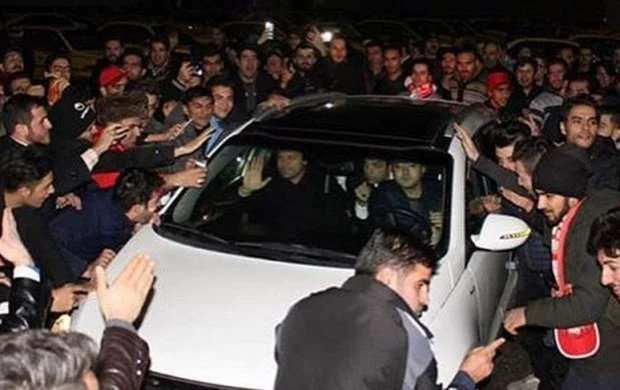 Təbriz Ertuğrul Sağlamı belə qarşıladı - FOTO/VİDEO 