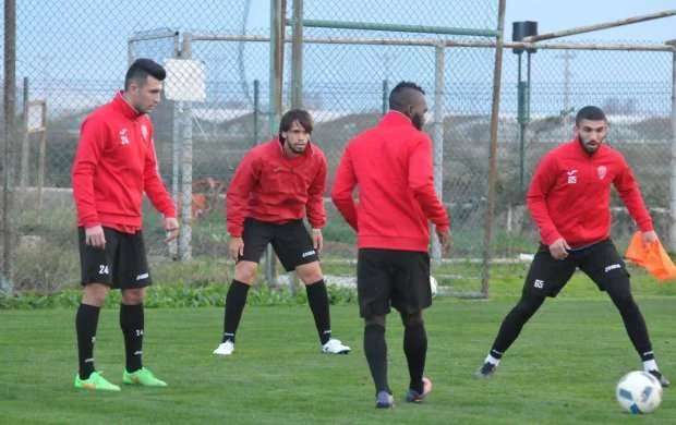 Braziliyalı "Keşlə"də, qambiyalı da yol üstədi - SON DURUM  