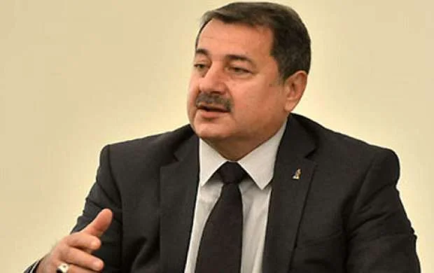Vaqif Sadıqov Qurbanovla görüşüb, amma... (MÜSAHİBƏ) 