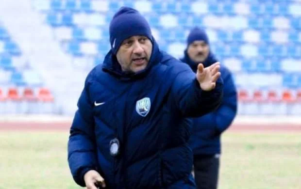 Yunis Hüseynov: "Elə bilməsinlər ki, dayanmışıq" 