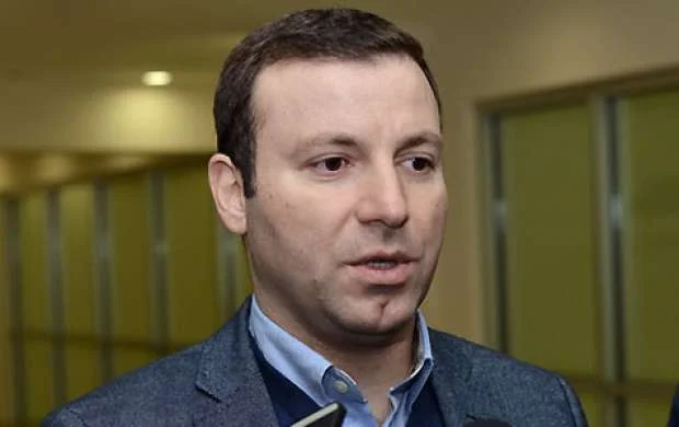 Elxan Məmmədov: "Azərbaycan Ermənistanla qarşılaşa bilər" 
