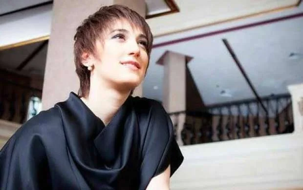 Məşhur xanım idmançımızın evindən 70 min oğurlandı 