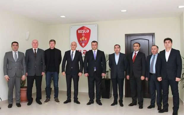Müəllimlər zorla "Keşlə"nin oyununa gətirilir - FOTOLAR  