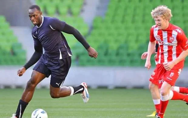 Usayn Bolt rəsmən futbolçu oldu 