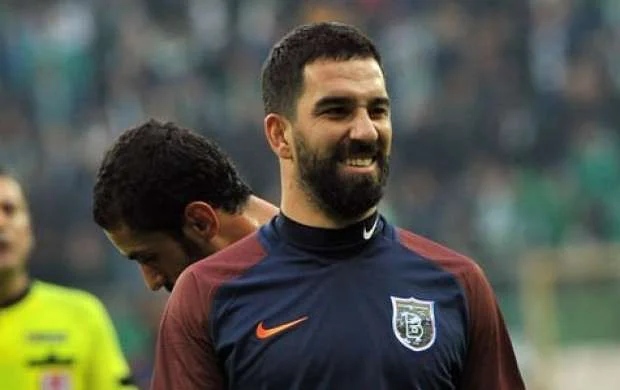 "Başakşəhər"də Arda Turan şoku 