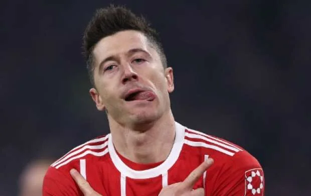 İki İngiltərə nəhəngi bu futbolçu uğurunda yarışır 