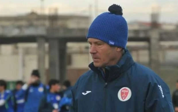 Zaur Axundov müdaxilə etdi, Yuri Maksimov istefa verdi 