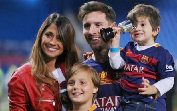 Messi üçüncü dəfə ata oldu 