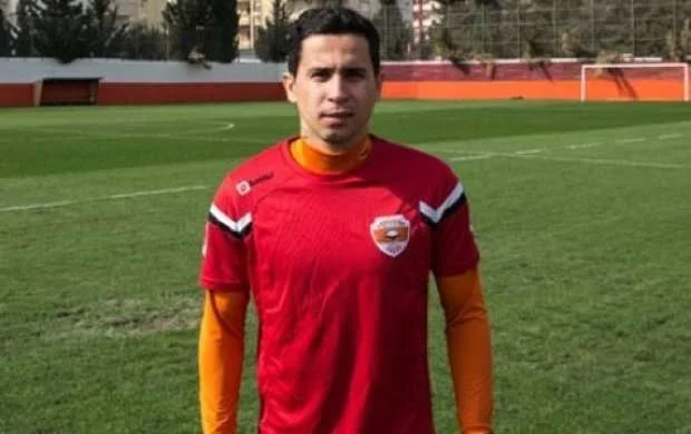 Reynaldo yenə klubsuz qala bilər 
