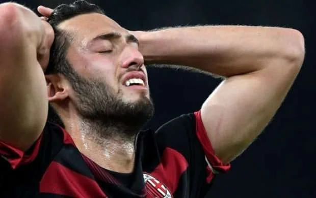 Çalhanoğlu hakimlə məzələndi 