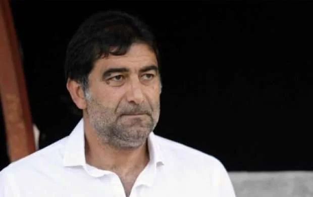 Super Liqada baş məşqçi dəyişikliyi 
